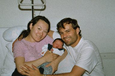 Katja zwischen ihren Eltern